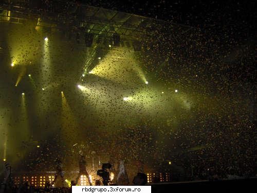 FOTOS DE RBD EN RUMANIA - adrianaa - FOTOS DE RBD EN RUMANIA